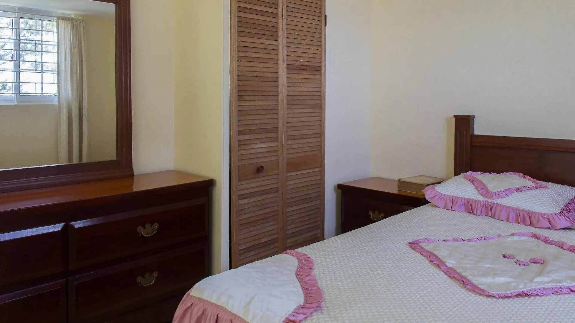 Chateau De La Rose 1Bdr Apartment Μοντέγκο Μπέυ Τζαμάικα