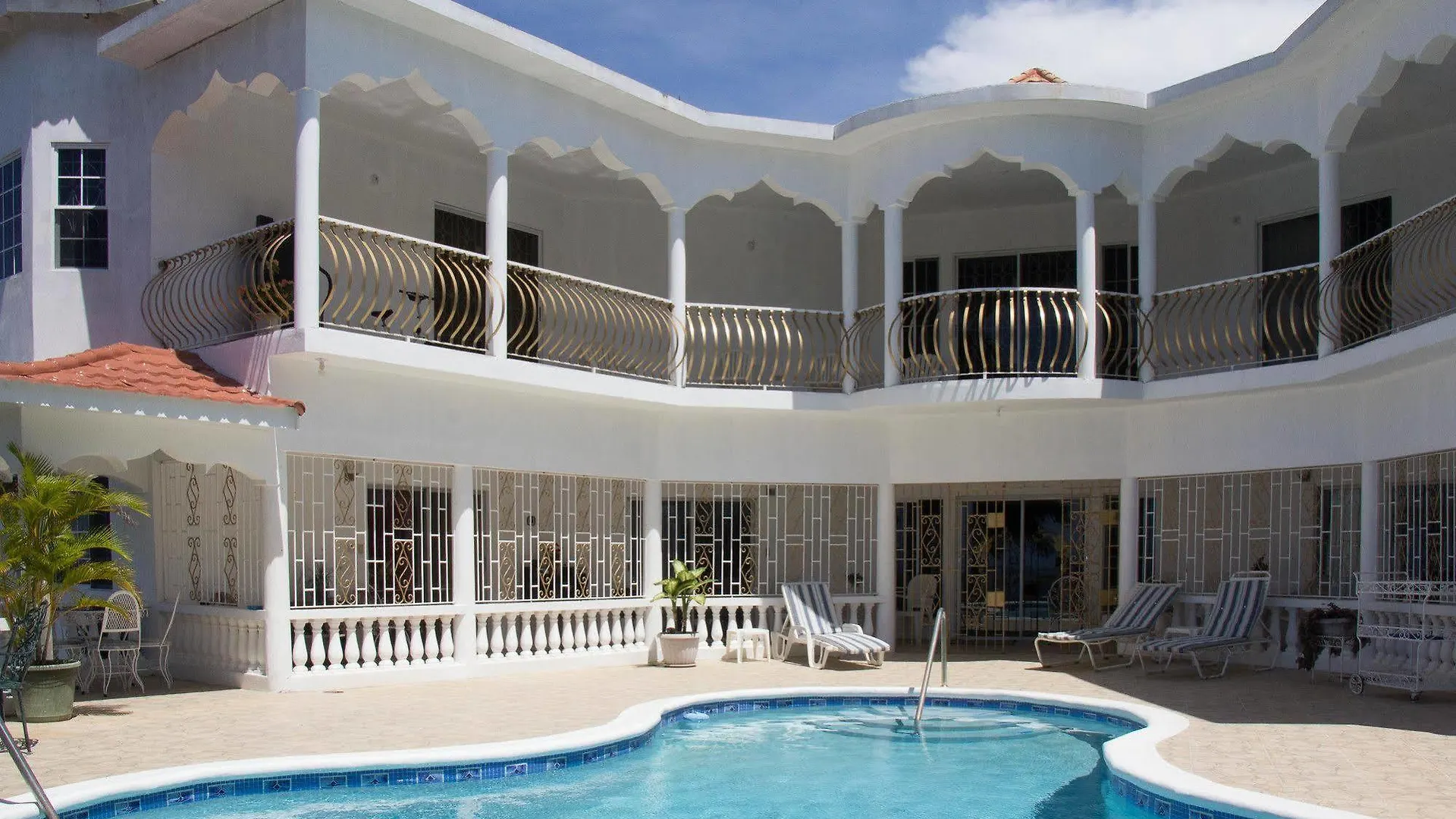 Chateau De La Rose 1Bdr Apartment 蒙特哥贝